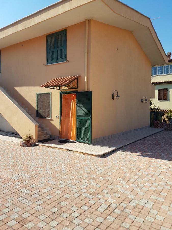 I Villini Affittacamere Фьюмичино Экстерьер фото